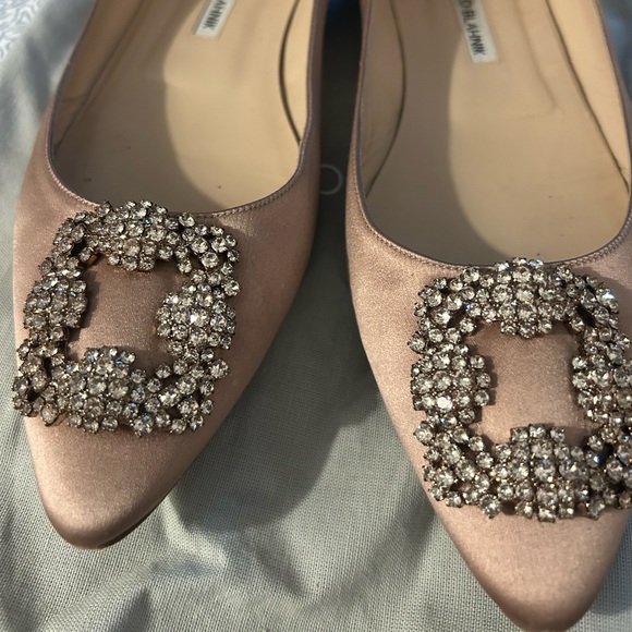 Manolo Blahnik Shoes - Manolo Blahnik Women's Hangisi Flats Blush Sz 9.5 (42 1/2)